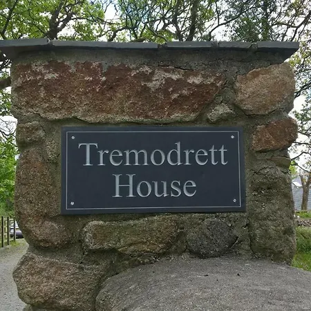 Tremodrett House Barn Bodmin